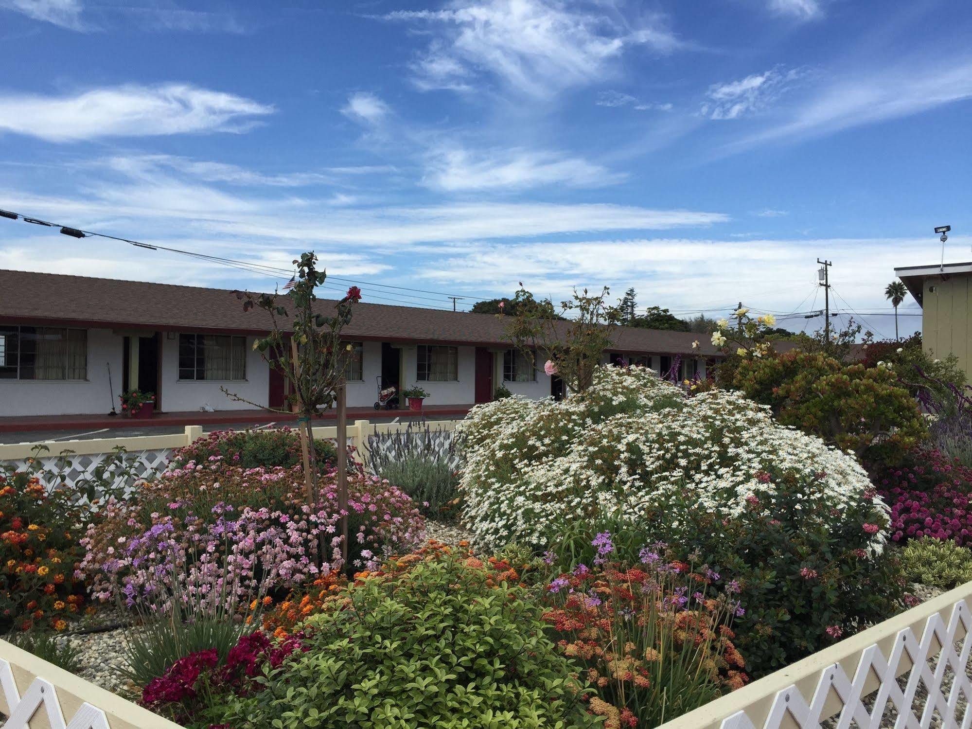 Wagon Wheel Motel Салинас Екстериор снимка